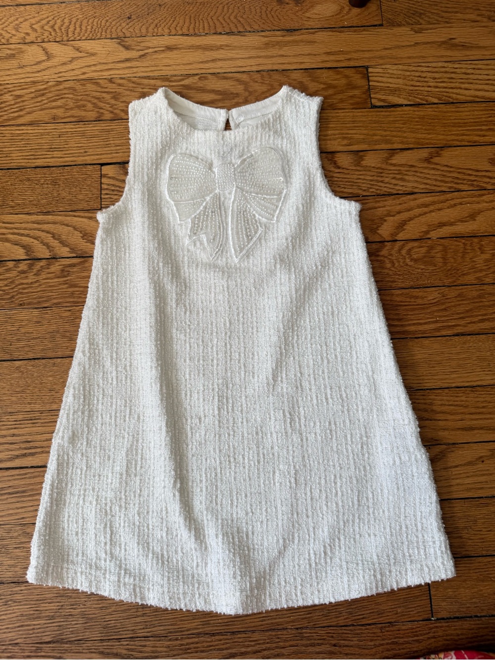 H&M White Textured Sleeveless Dress with Beaded Bow - Size 5